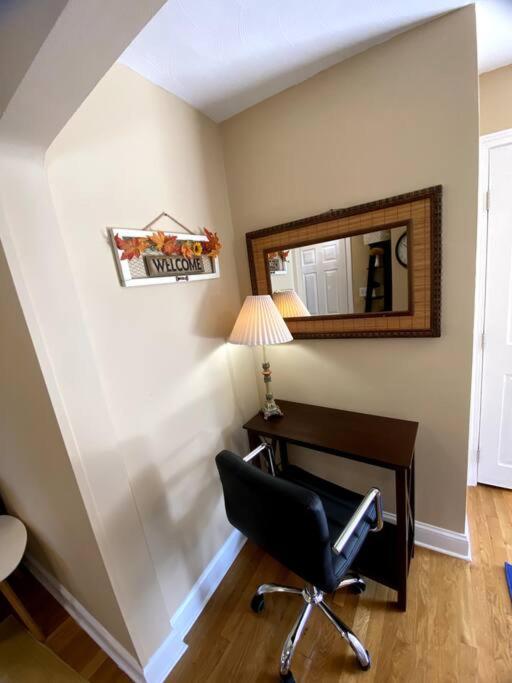 Cozy Boston Getaway Apartment! Free Parking ภายนอก รูปภาพ