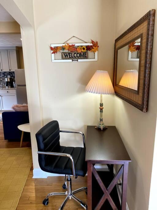 Cozy Boston Getaway Apartment! Free Parking ภายนอก รูปภาพ